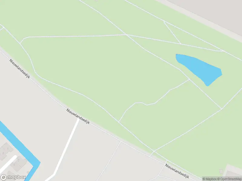 Ambulance met gepaste spoed naar de Nieuwlandsedijk in Hoek van Holland