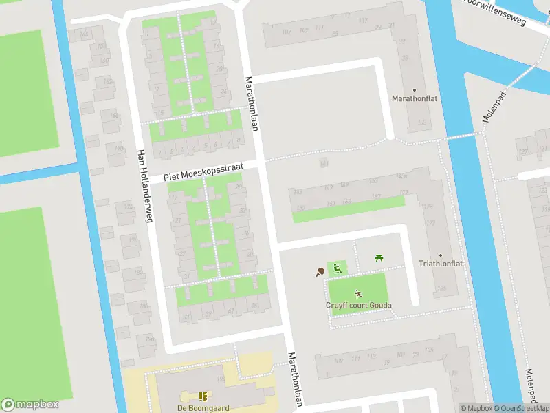 Ambulance met gepaste spoed naar de Voorwillenseweg in Gouda