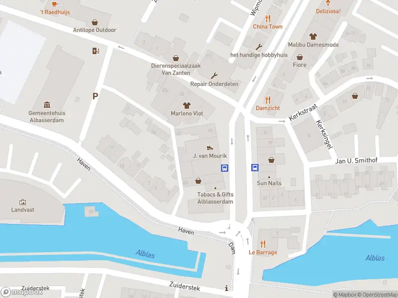 Ambulance met gepaste spoed naar de Dam in Alblasserdam