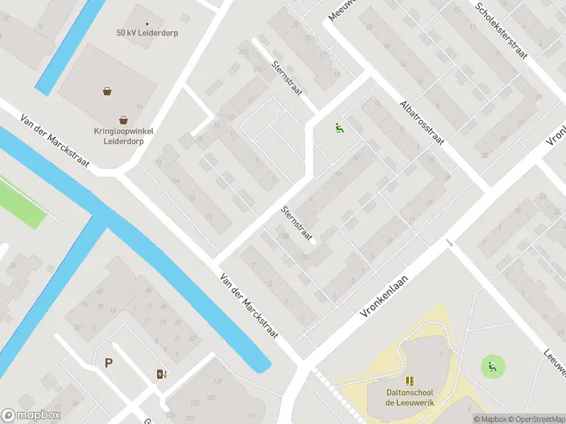 Ambulance met gepaste spoed naar de Sternstraat in Leiderdorp