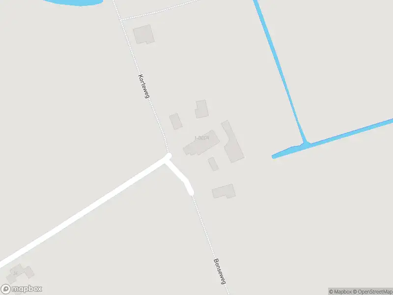 Brandweer en politie met grote spoed naar de Bonseweg in Hellevoetsluis vanwege gebouwbrand