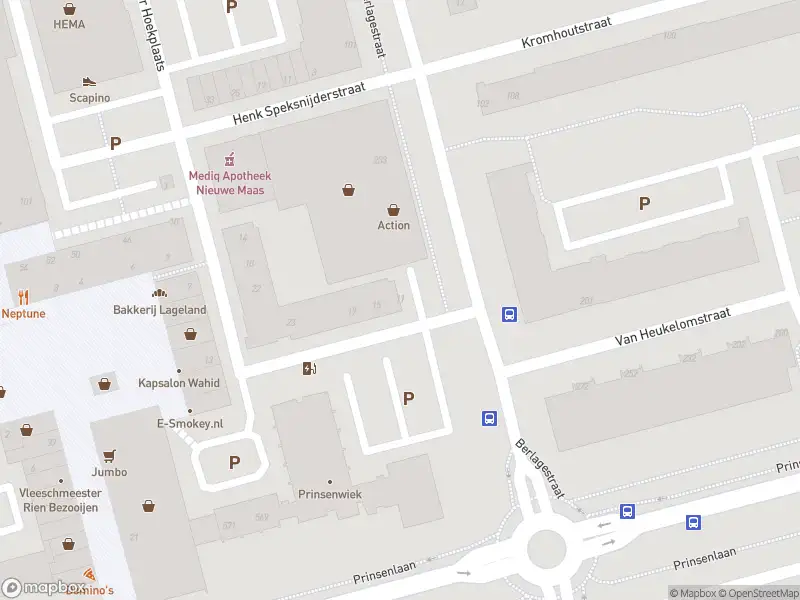 Brandweer met gepaste spoed naar de Kurt Callostraat in Rotterdam