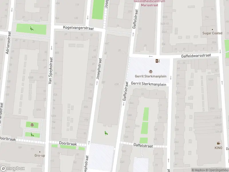 Ambulance met gepaste spoed naar de Gaffelstraat in Rotterdam