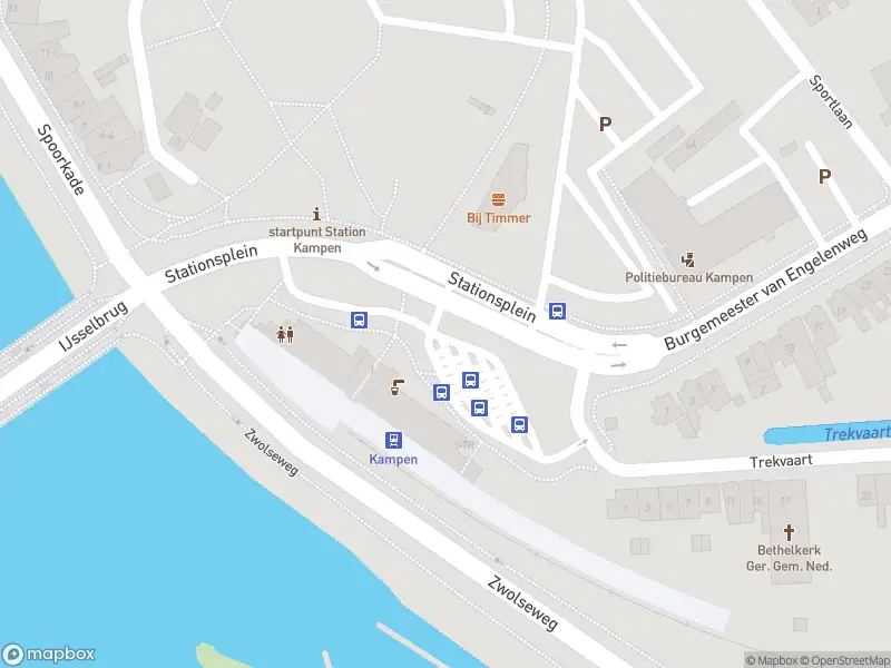 Politie naar de Stationsplein in Kampen vanwege personen te water