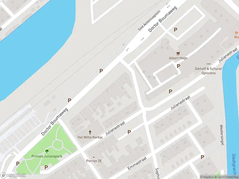 Politie met grote spoed naar de Dr. Boumaweg in Sneek vanwege ongeval met letsel