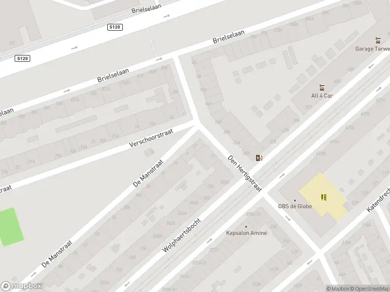 Ambulance met gepaste spoed naar de De Manstraat in Rotterdam