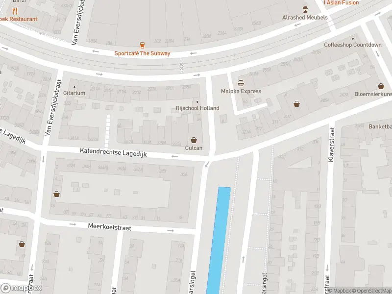 Ambulance met grote spoed naar de Katendrechtse Lagedijk in Rotterdam