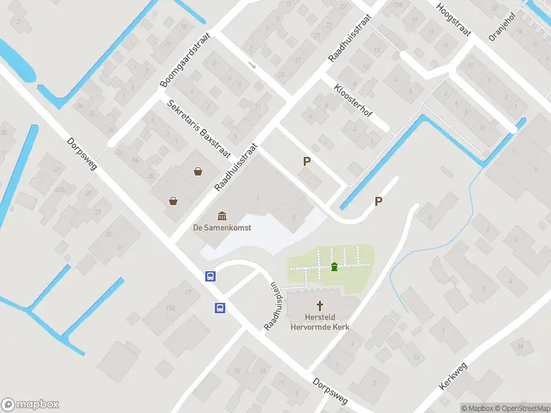 Brandweer met gepaste spoed naar de Raadhuisplein in Leerbroek