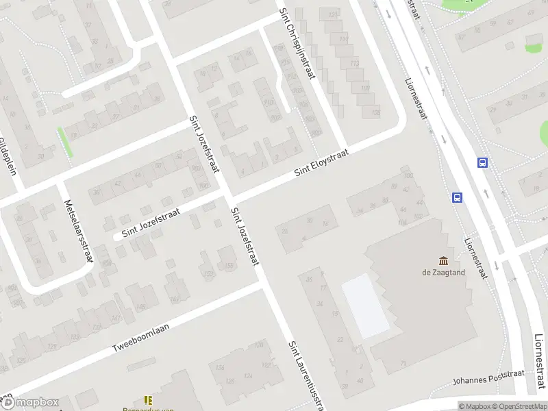 Ambulance met grote spoed naar de Sint Eloystraat in Hoorn