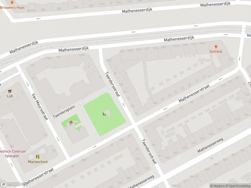 Ambulance met grote spoed naar de Taandersstraat in Rotterdam