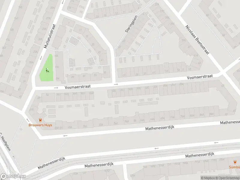 Ambulance met grote spoed naar de Vosmaerstraat in Rotterdam