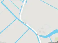 Ambulance met grote spoed naar de Hogeweg in Simonshaven