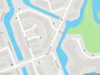 Ambulance met grote spoed naar de Esdoorndreef in Vlaardingen