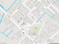 Brandweer met gepaste spoed naar de Raadhuisplein in Leerbroek