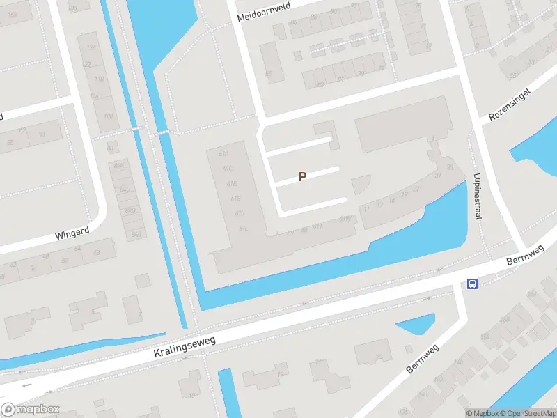 Ambulance met grote spoed naar de Meidoornveld in Capelle aan den IJssel