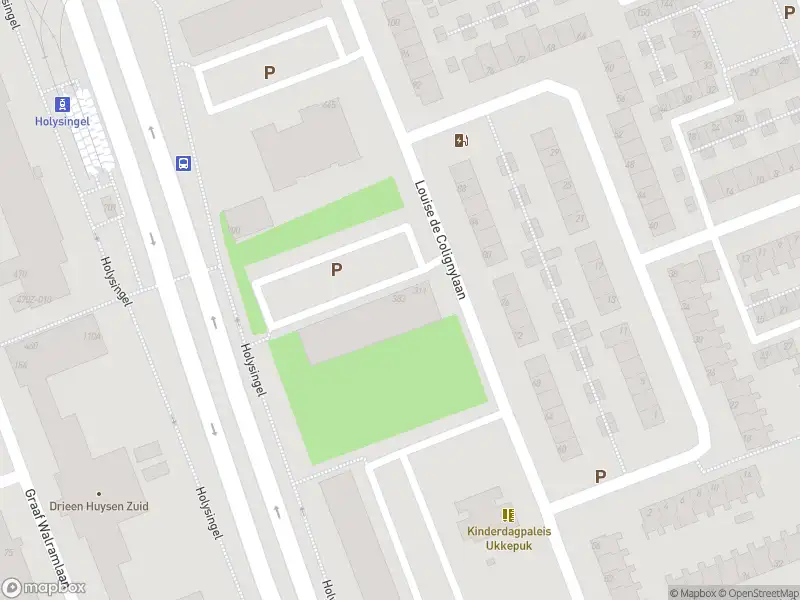 Ambulance met grote spoed naar de Louise de Colignylaan in Vlaardingen