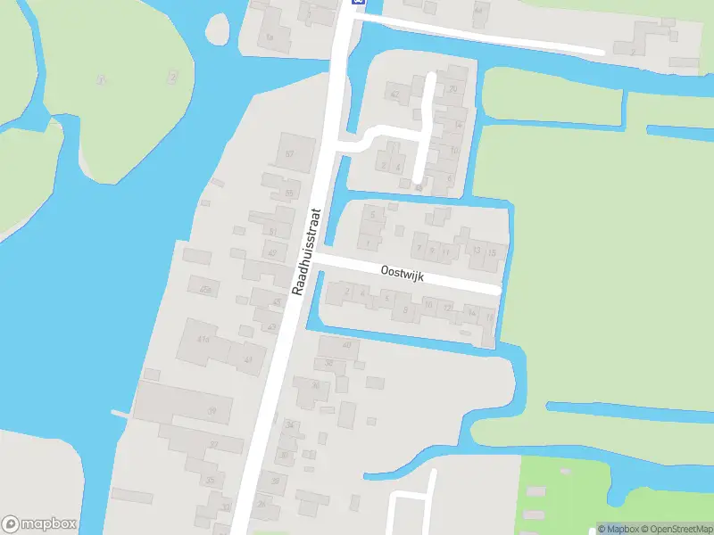 Ambulance met grote spoed naar de Oostwijk in Graft