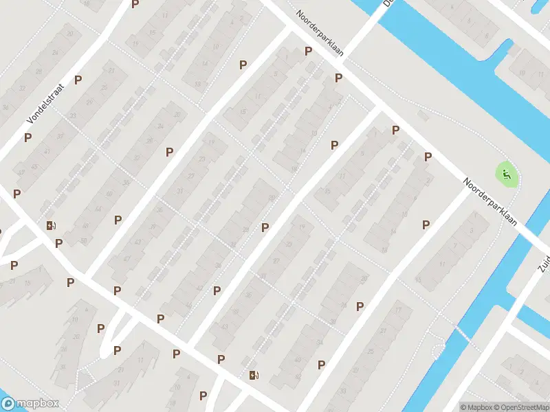 Ambulance met gepaste spoed naar de Vondelstraat in Bergschenhoek