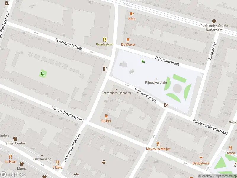 Ambulance met gepaste spoed naar de Pijnackerplein in Rotterdam