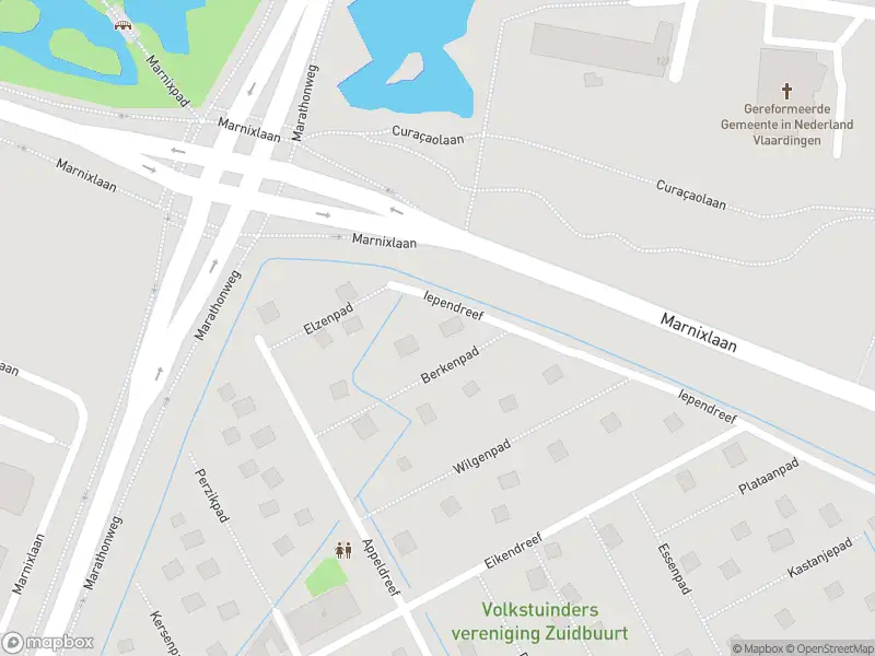 Ambulance met gepaste spoed naar de Marathonweg in Vlaardingen