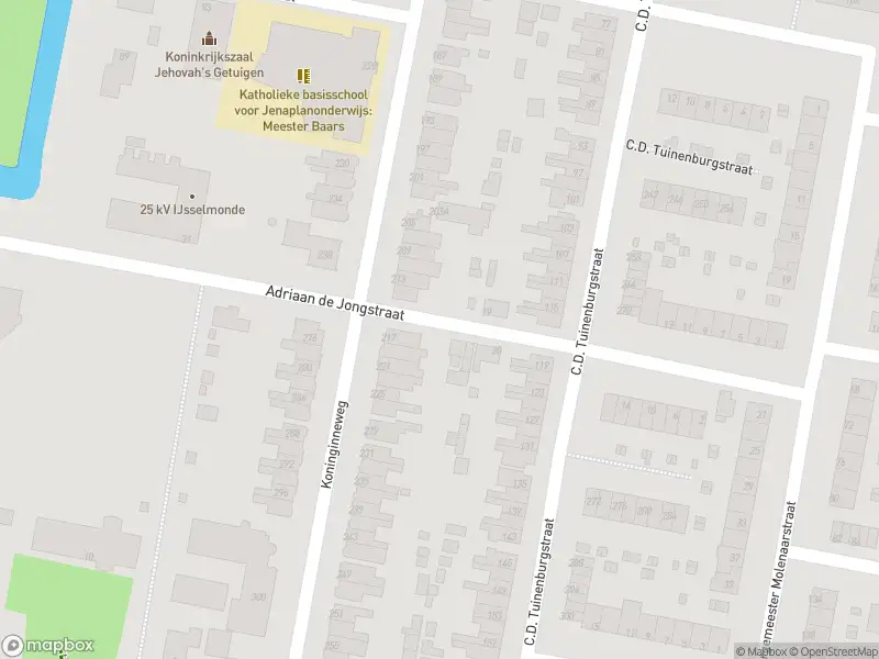 Ambulance met gepaste spoed naar de Adriaan de Jongstraat in Rotterdam