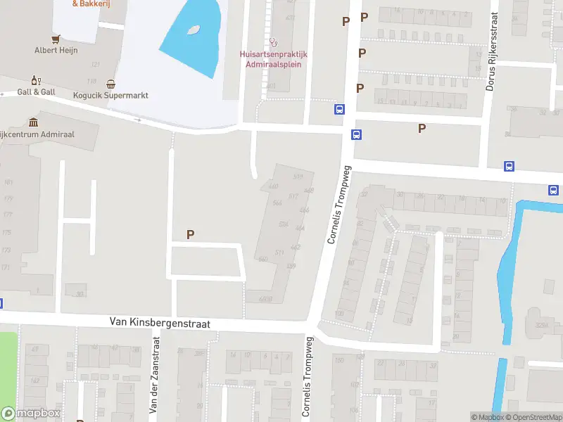 Ambulance met gepaste spoed naar de Admiraalsplein in Dordrecht