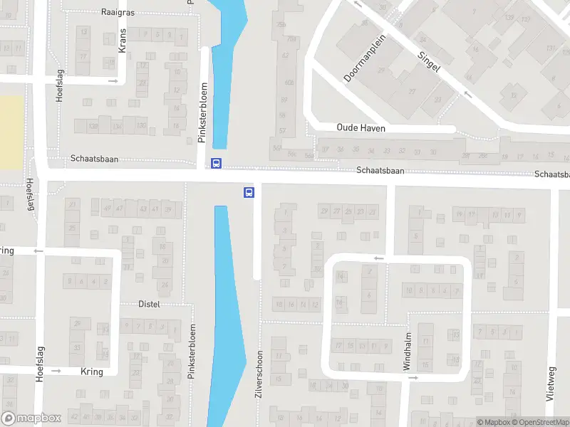 Ambulance met grote spoed naar de Zilverschoon in Barendrecht