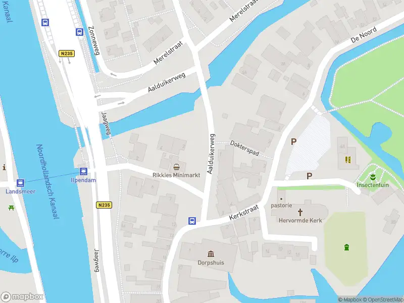 Brandweer met gepaste spoed naar de Aalduikerweg in Ilpendam vanwege een buitenbrand