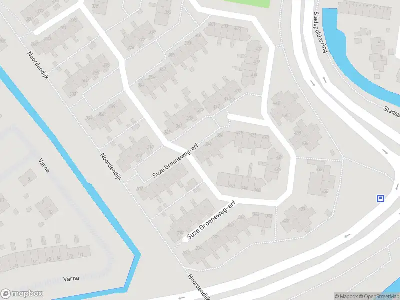 Ambulance met gepaste spoed naar de Suze Groeneweg-erf in Dordrecht