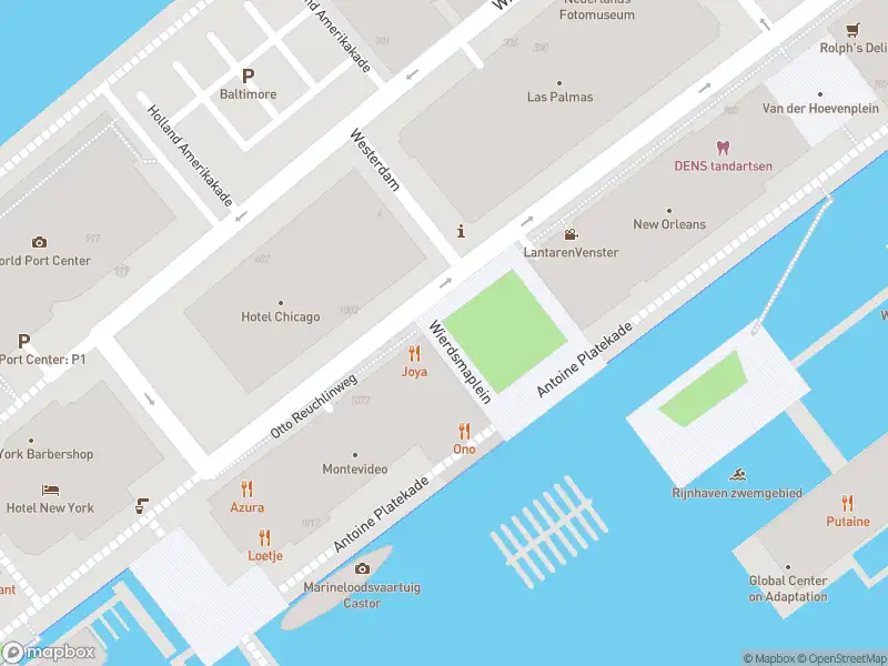 Ambulance met gepaste spoed naar de Otto Reuchlinweg in Rotterdam