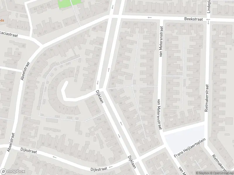 Brandweer met gepaste spoed naar de Meidoornstraat in Breda vanwege een buitenbrand