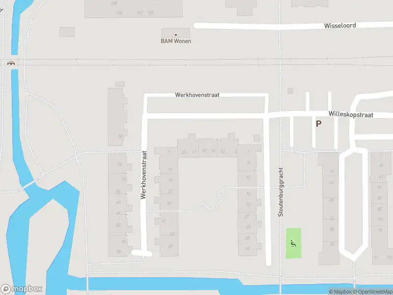 Brandweer met gepaste spoed naar de Westbroekstraat in Amsterdam