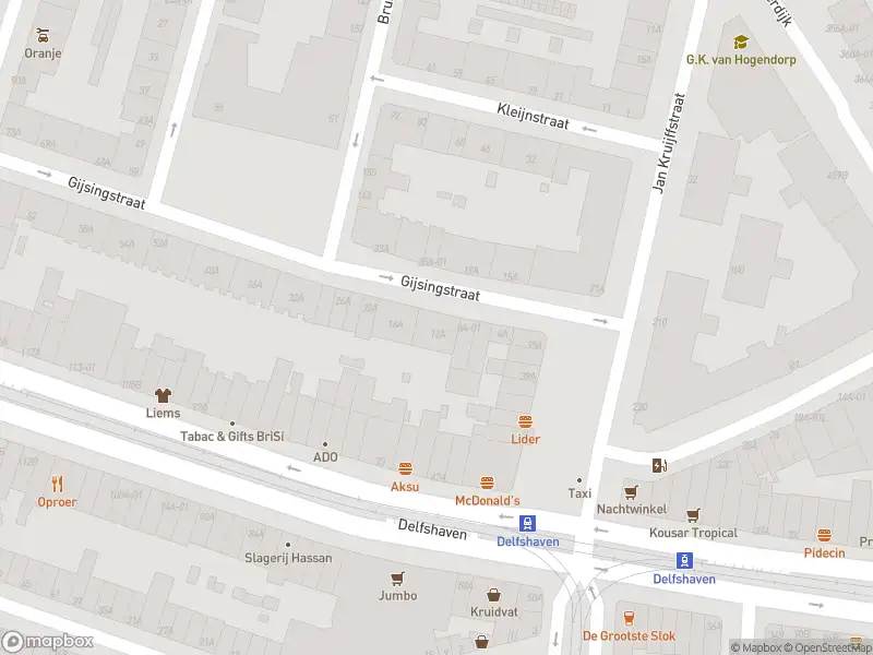 Ambulance met grote spoed naar de Gijsingstraat in Rotterdam