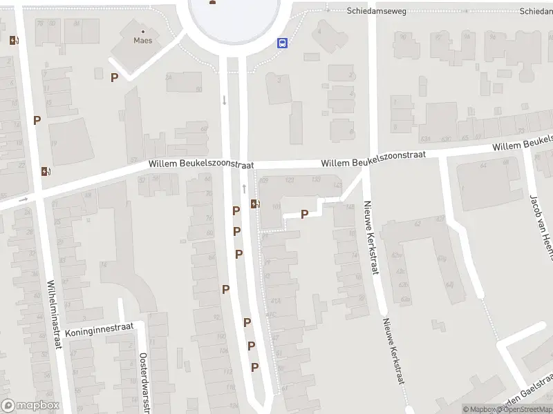 Ambulance met grote spoed naar de Nieuwe Kerkplaats in Vlaardingen