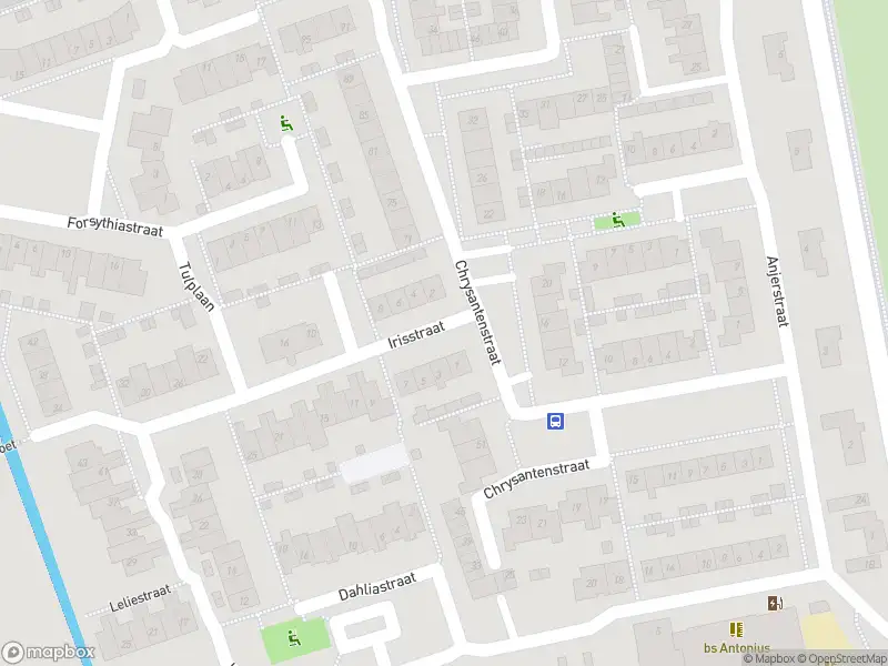 Brandweer met gepaste spoed naar de Irisstraat in Noorden