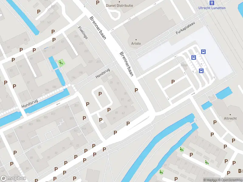 Brandweer met grote spoed naar de Furkaplateau in Utrecht vanwege voertuigbrand