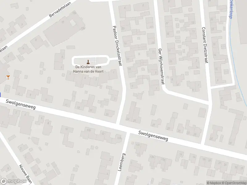 Brandweer met grote spoed naar de Pastoor Dinckelsstraat in Tienray vanwege gebouwbrand