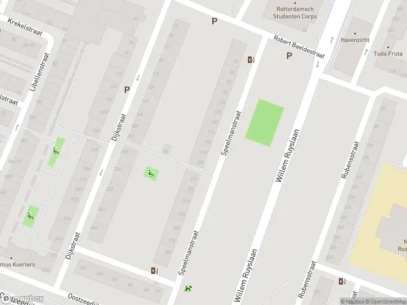 Ambulance met grote spoed naar de Speelmanstraat in Rotterdam