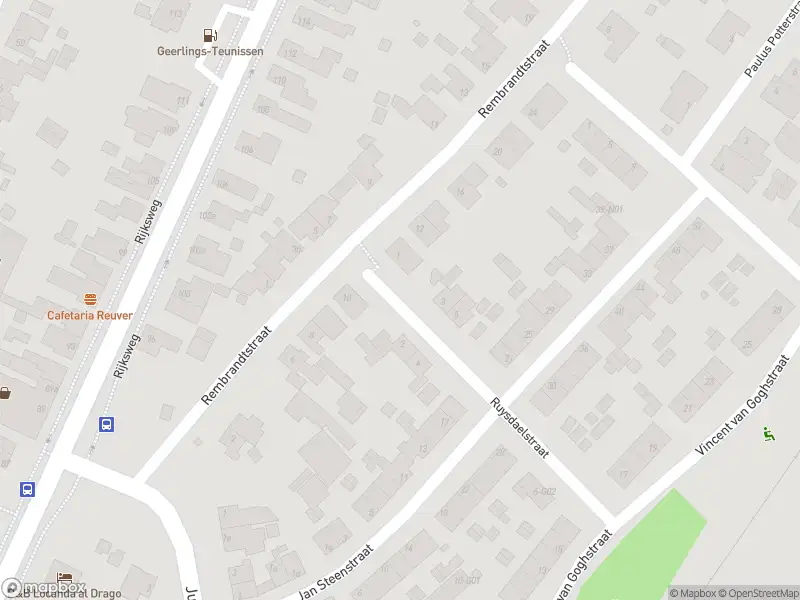 Brandweer met grote spoed naar de Ruysdaelstraat in Reuver vanwege een buitenbrand