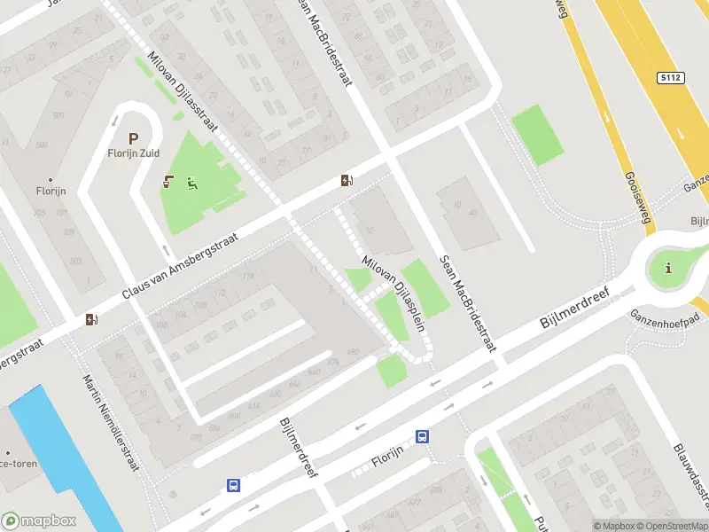 Brandweer met grote spoed naar de Milovan Djilasplein in Amsterdam vanwege voertuigbrand