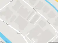 Brandweer met gepaste spoed naar de Popovstraat in Zwolle vanwege voertuigbrand