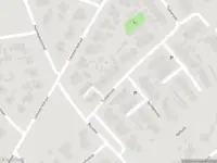 Brandweer met gepaste spoed naar de Tynaarlosestraat in Vries vanwege een liftopsluiting