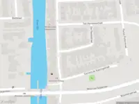 Ambulance met grote spoed naar de Van Reedestraat in Alphen aan den Rijn