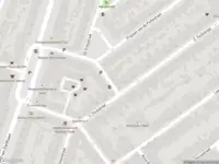 Brandweer met gepaste spoed naar de Van Hallstraat in Delft