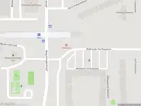 Ambulance met gepaste spoed naar de Wisseloord in Amsterdam