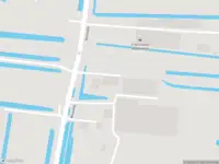 Brandweer met grote spoed naar de Molendijk in Nieuwerbrug aan den Rijn vanwege voertuigbrand