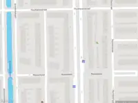 Brandweer met gepaste spoed naar de Zonhovenstraat in Amsterdam