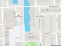 Brandweer met gepaste spoed naar de Lambertus Zijlplein in Amsterdam