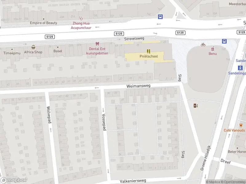 Ambulance met gepaste spoed naar de Weimansweg in Rotterdam