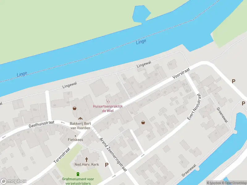 Ambulance met grote spoed naar de Voorstraat in Heukelum